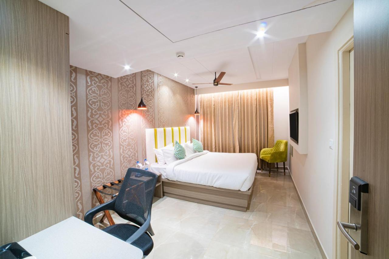 The Beacon Hotel Visakhapatnam Exterior photo