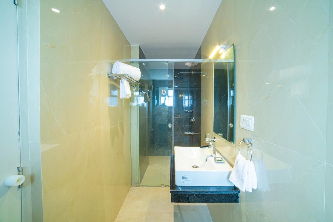 The Beacon Hotel Visakhapatnam Exterior photo